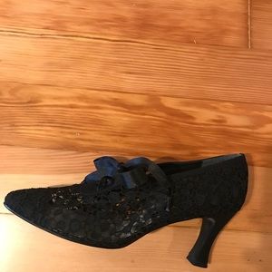 Stuart Weitzman lace shoes